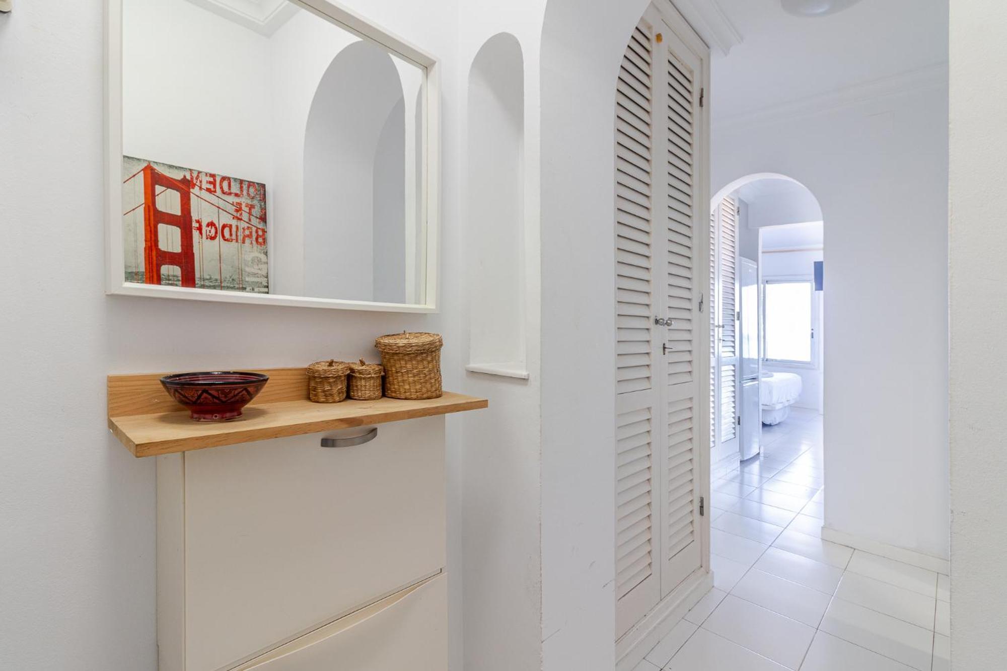 Oceanfront Flat I By Canary365 *