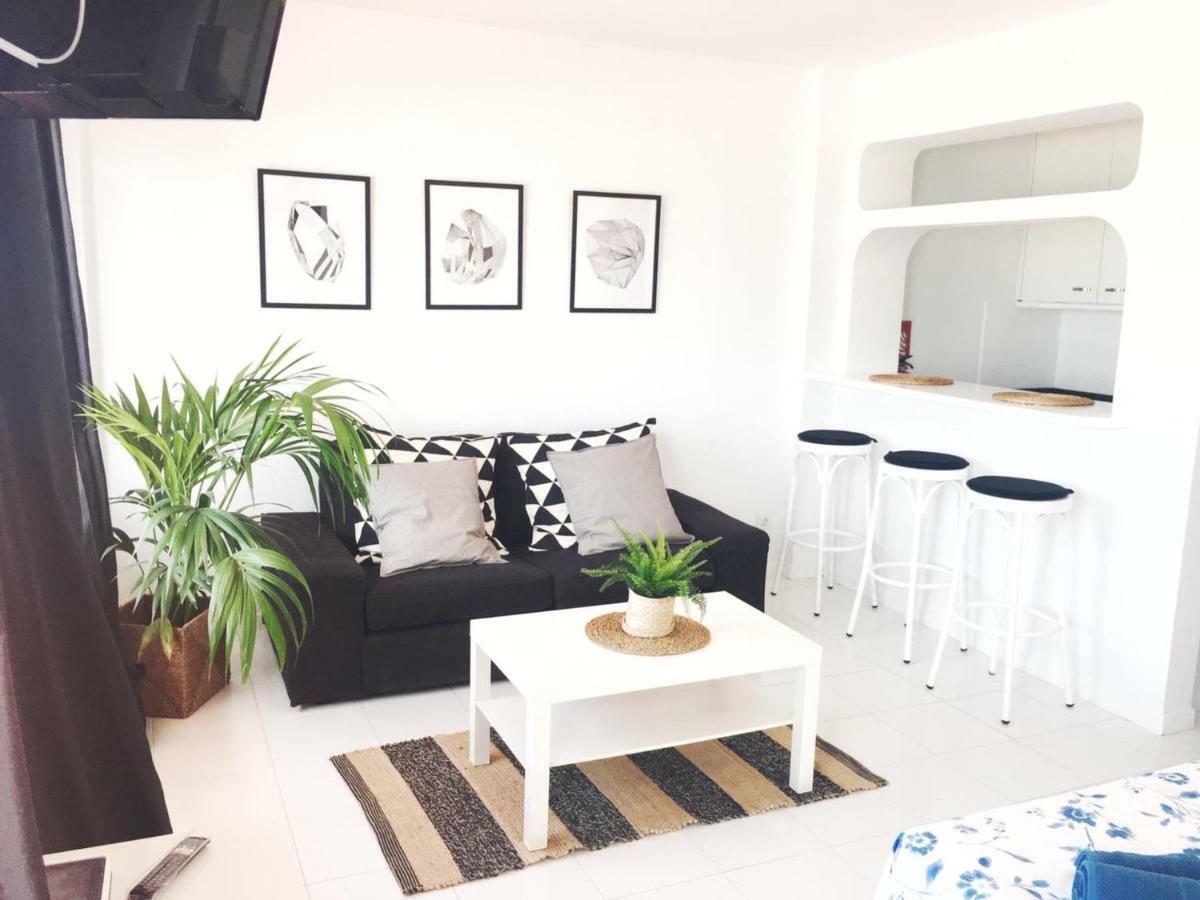 Oceanfront Flat I By Canary365 *